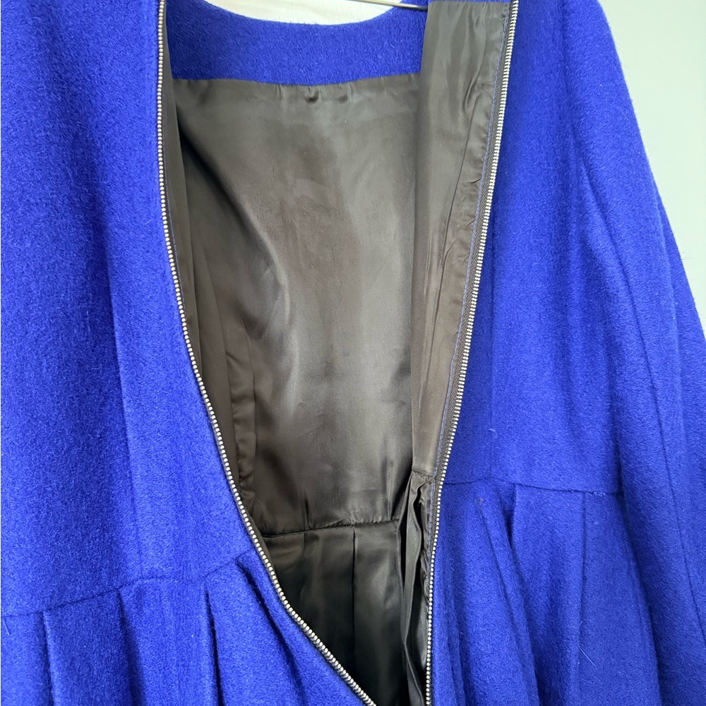 Women's Coat - Picture 3 of 3